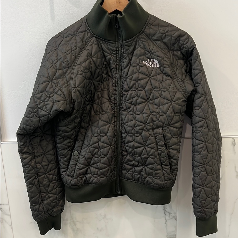 The North Face Women’s S Black Ski Jacket with Quilted Design